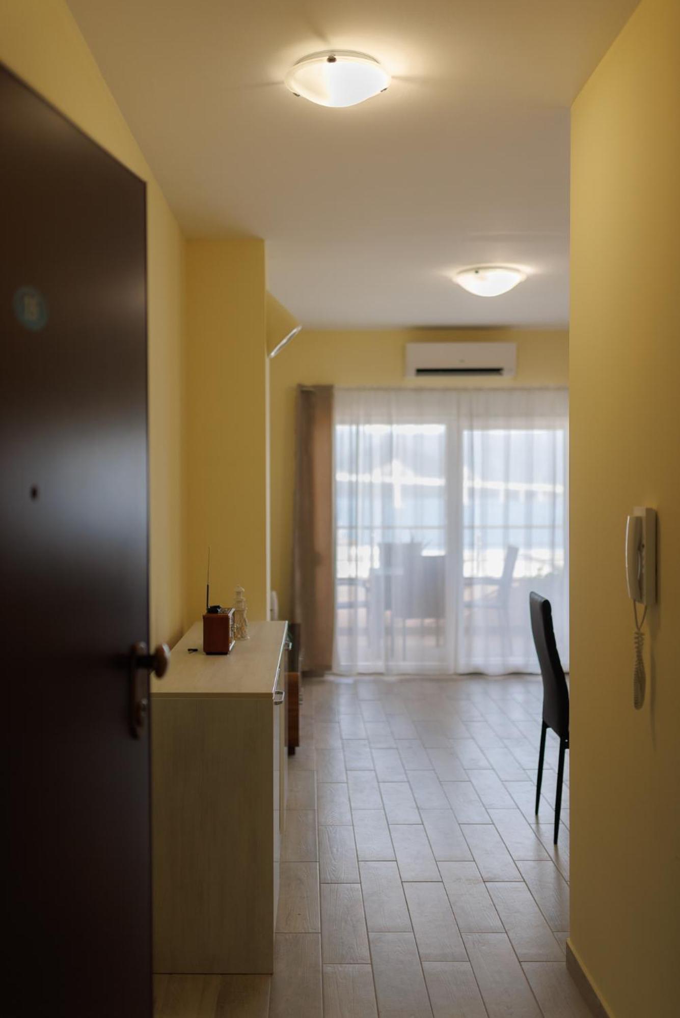 קומרנה Apartman Maja מראה חיצוני תמונה
