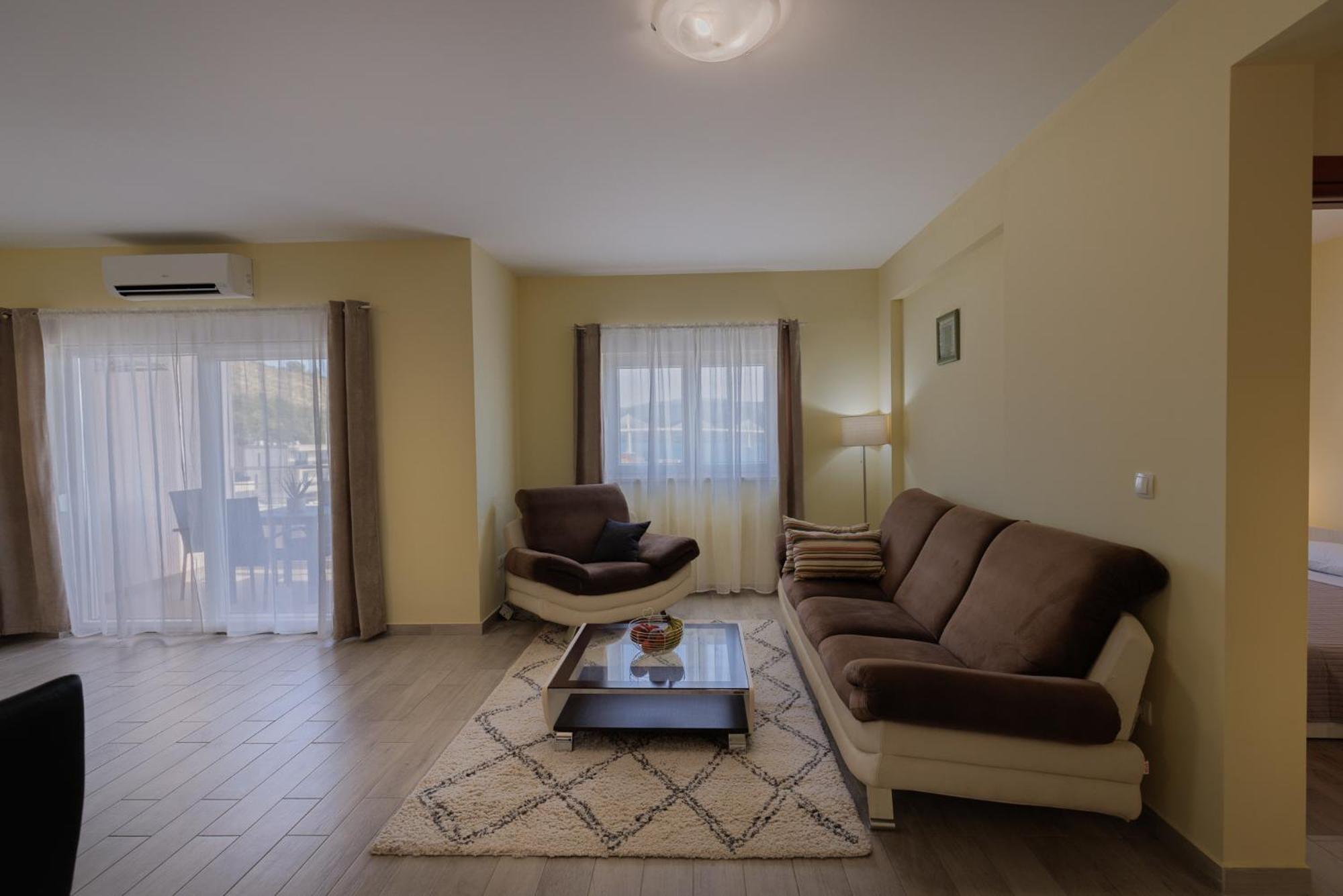 קומרנה Apartman Maja מראה חיצוני תמונה